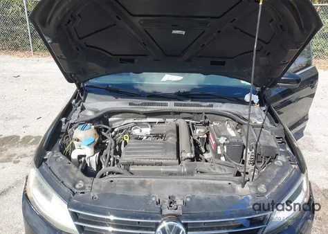 2017 Volkswagen Jetta 1.4T S z USA, uszkodzony, nr VIN 3VW2B7AJ7HM364327